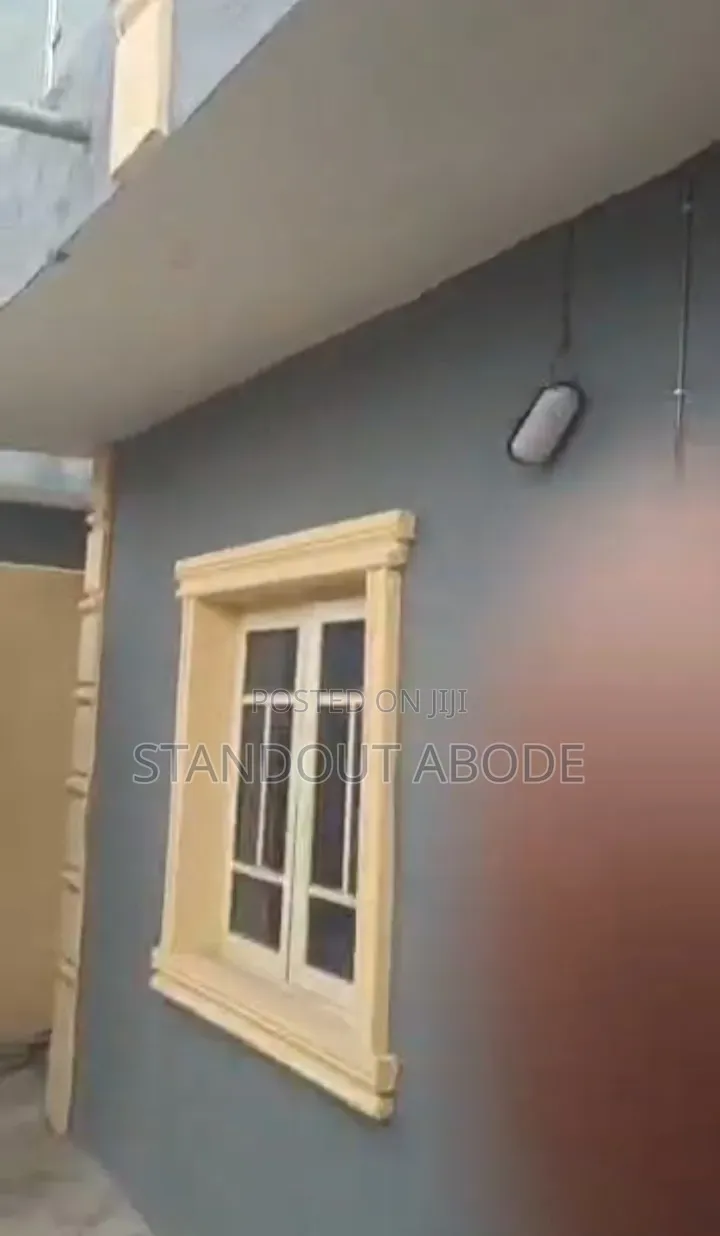 2bdrm Block of Flats in Good Location, Baruwa for sale