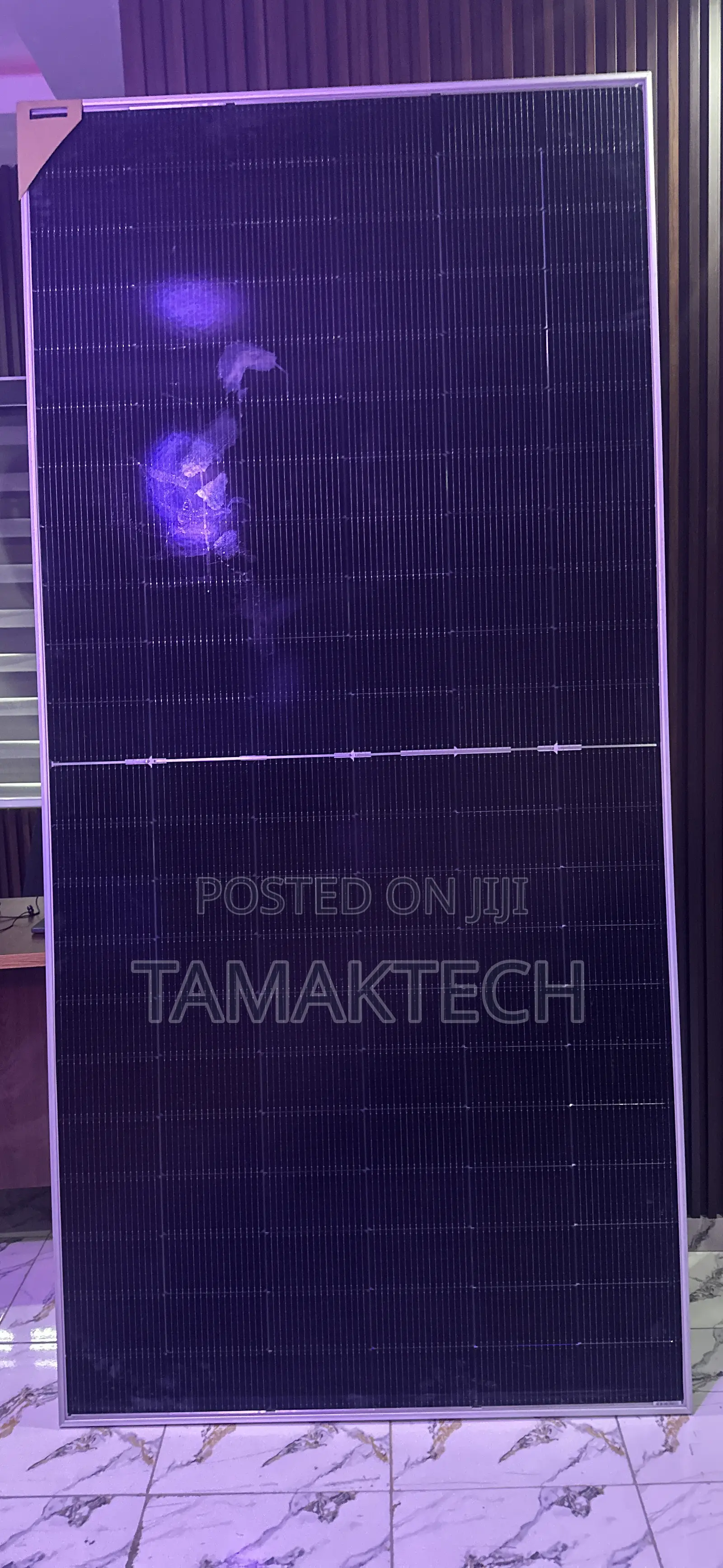 625w Jinko Bifacial Solar Panels