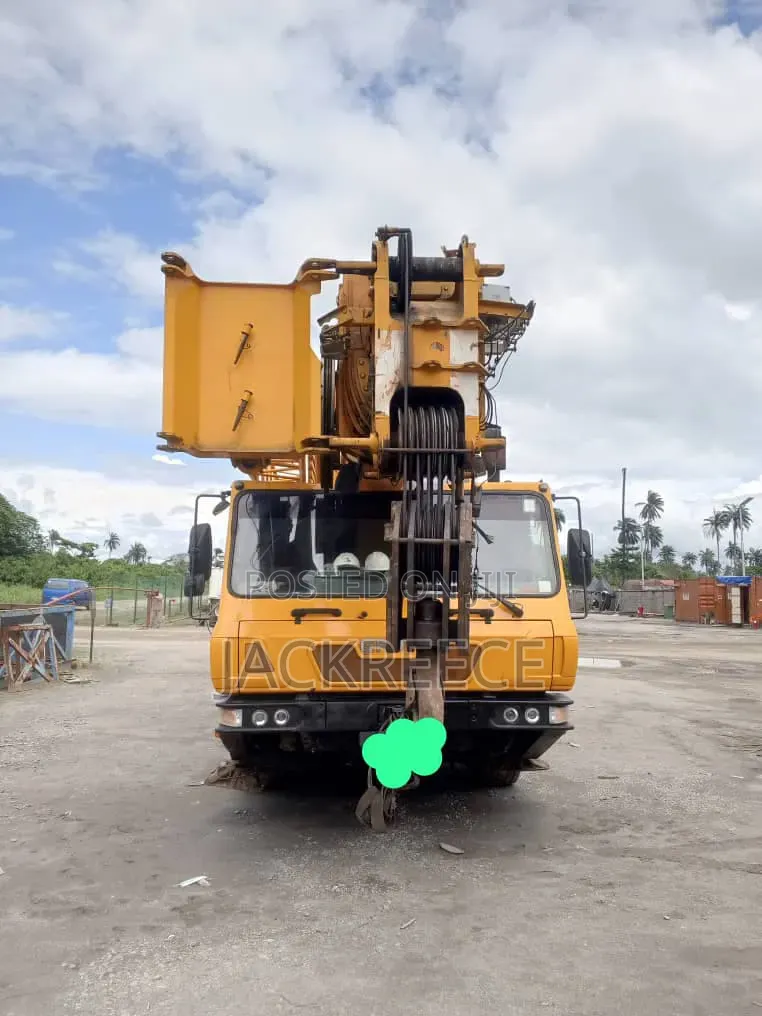 55 Tons XCMG Truck Crane for Lease