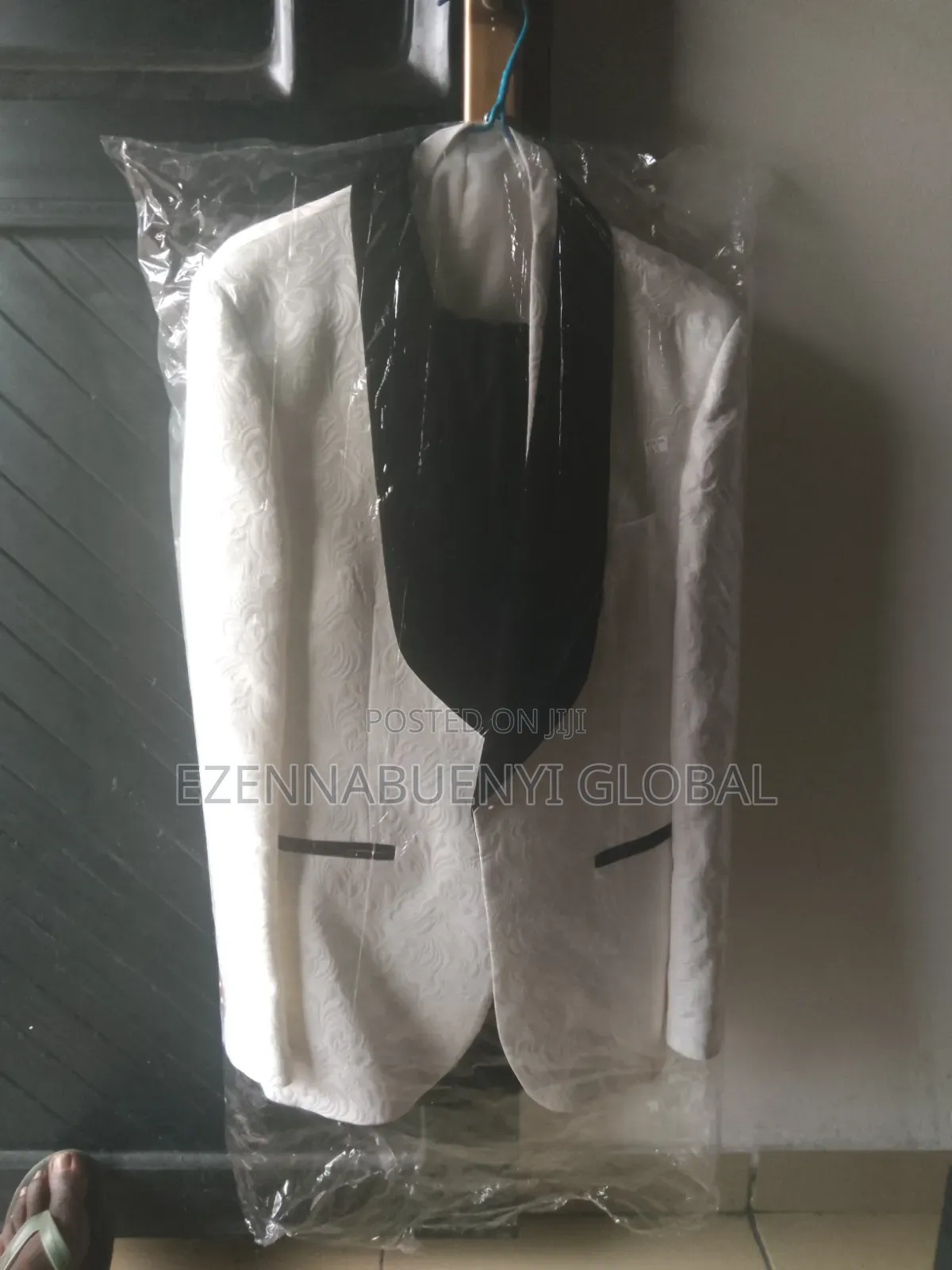 Mario Casas 3 in 1 Suit for Grab