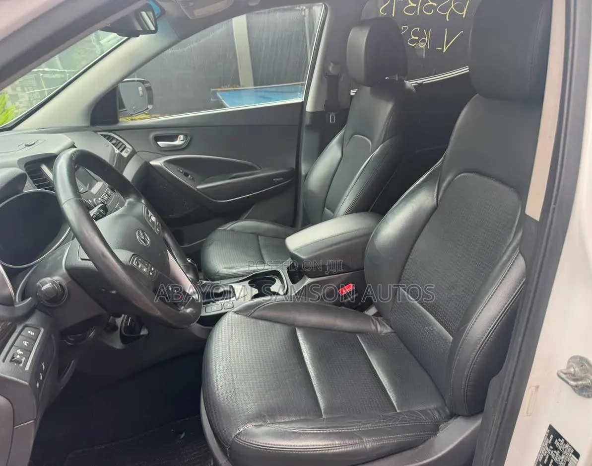 Hyundai Santa Fe 2014 White
