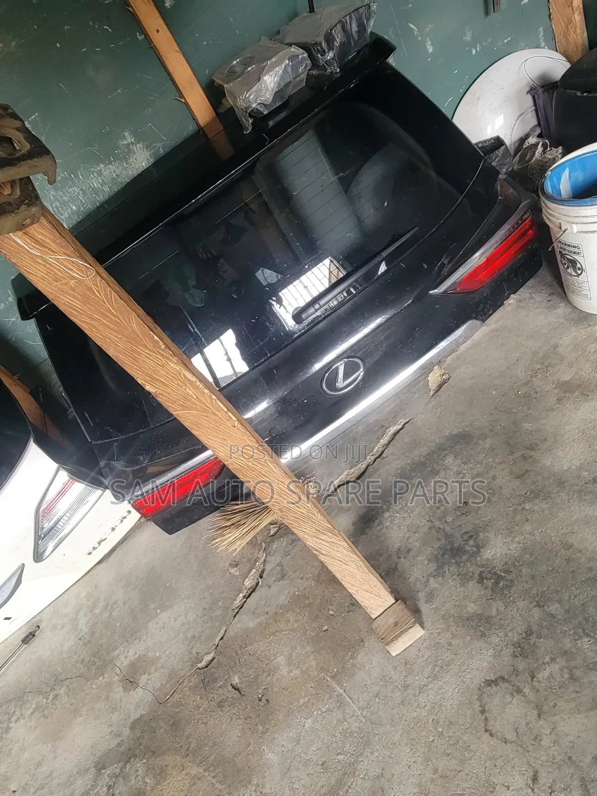 Lexus Lx 570 2018 Model Complete Booth Neat One