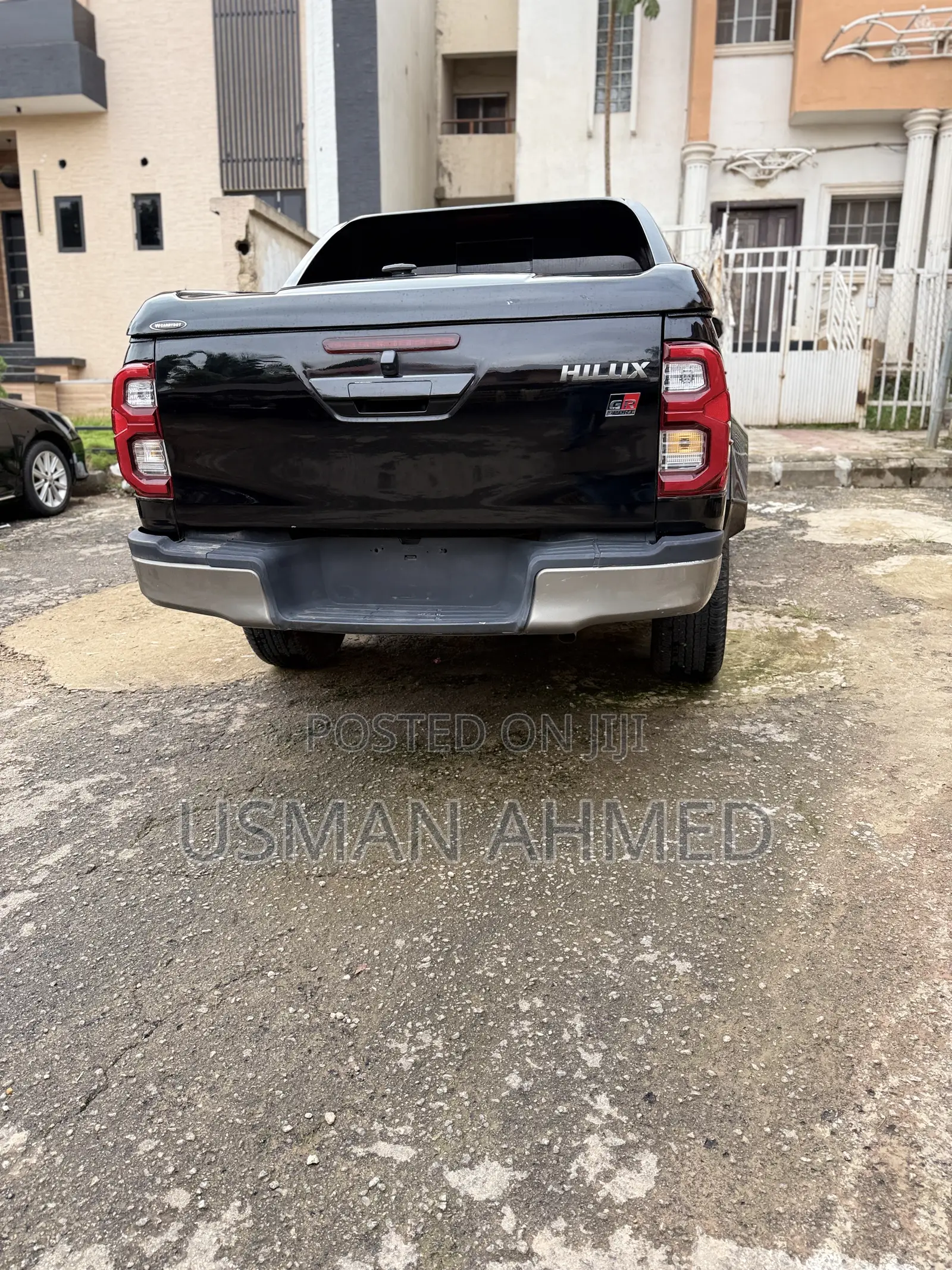 Toyota Hilux 2020 Black