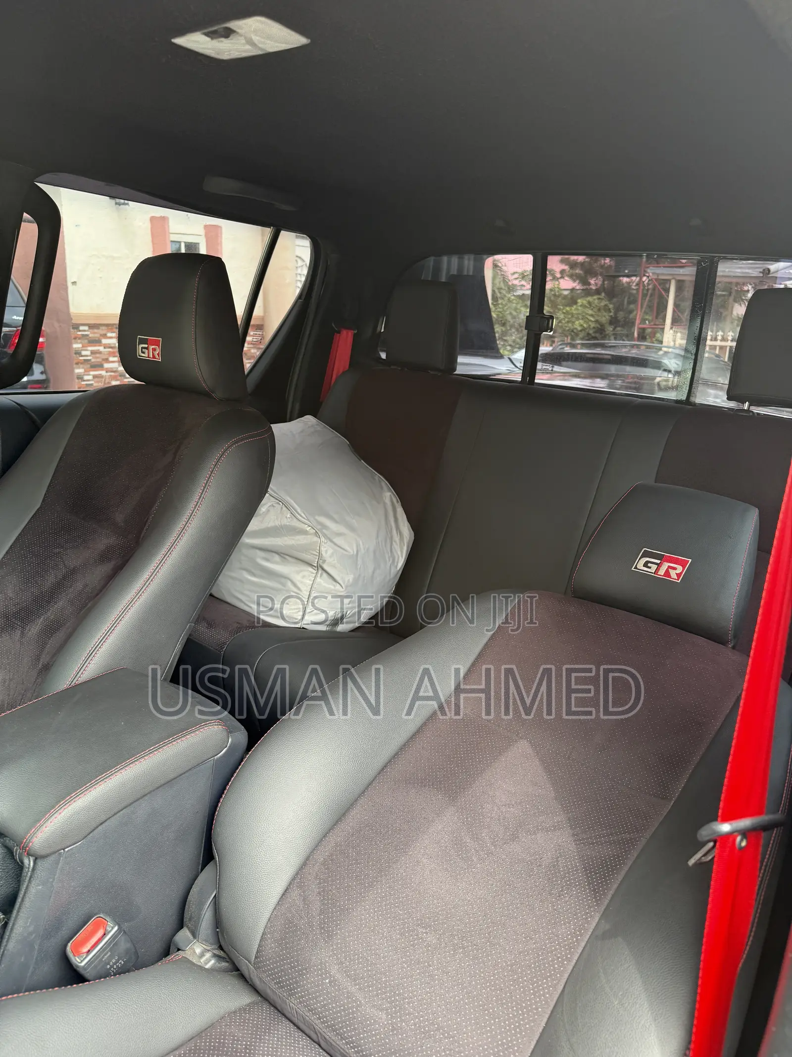 Toyota Hilux 2020 Black