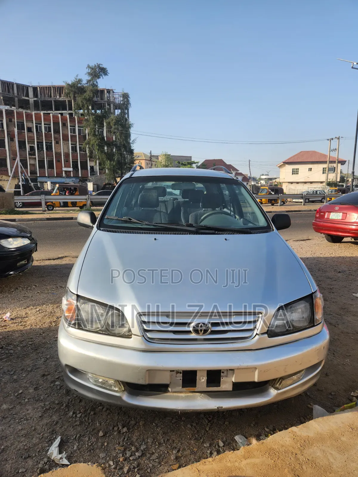 Toyota Picnic 2000 Silver