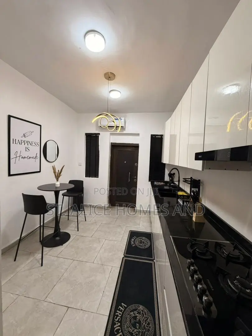 3 Bedroom With Private Cinema In Gra, Jericho, Ibadan, Oyo