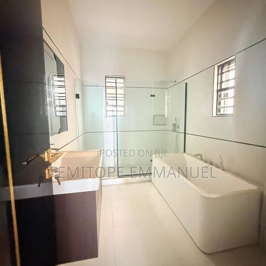 Furnished 4bdrm Duplex in Amuwo-Odofin for sale