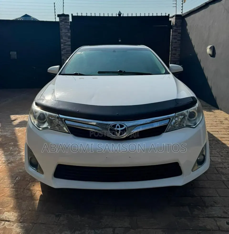 Toyota Camry 2012 White