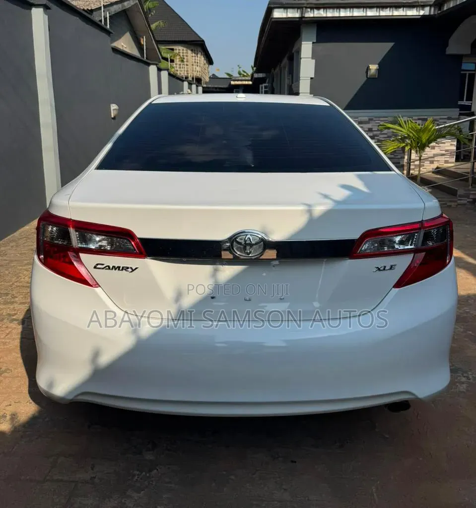 Toyota Camry 2012 White