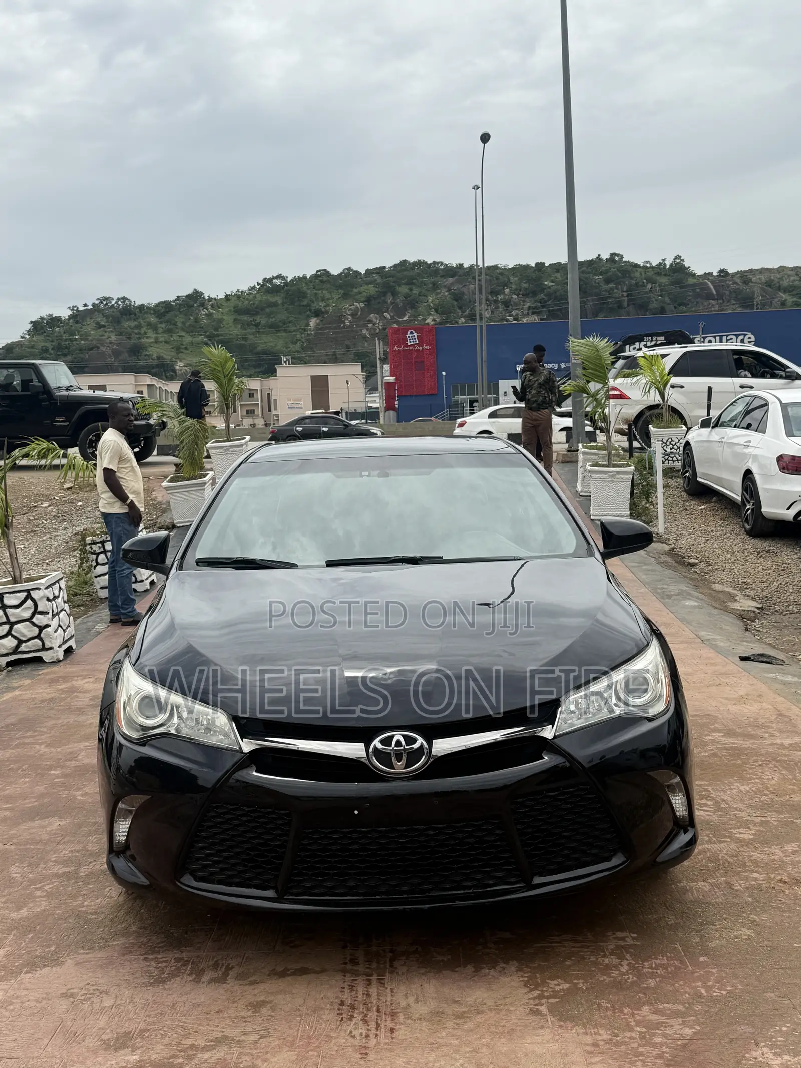 Toyota Camry SE 4dr Sedan (2.5L 4cyl 6A) 2017 Black