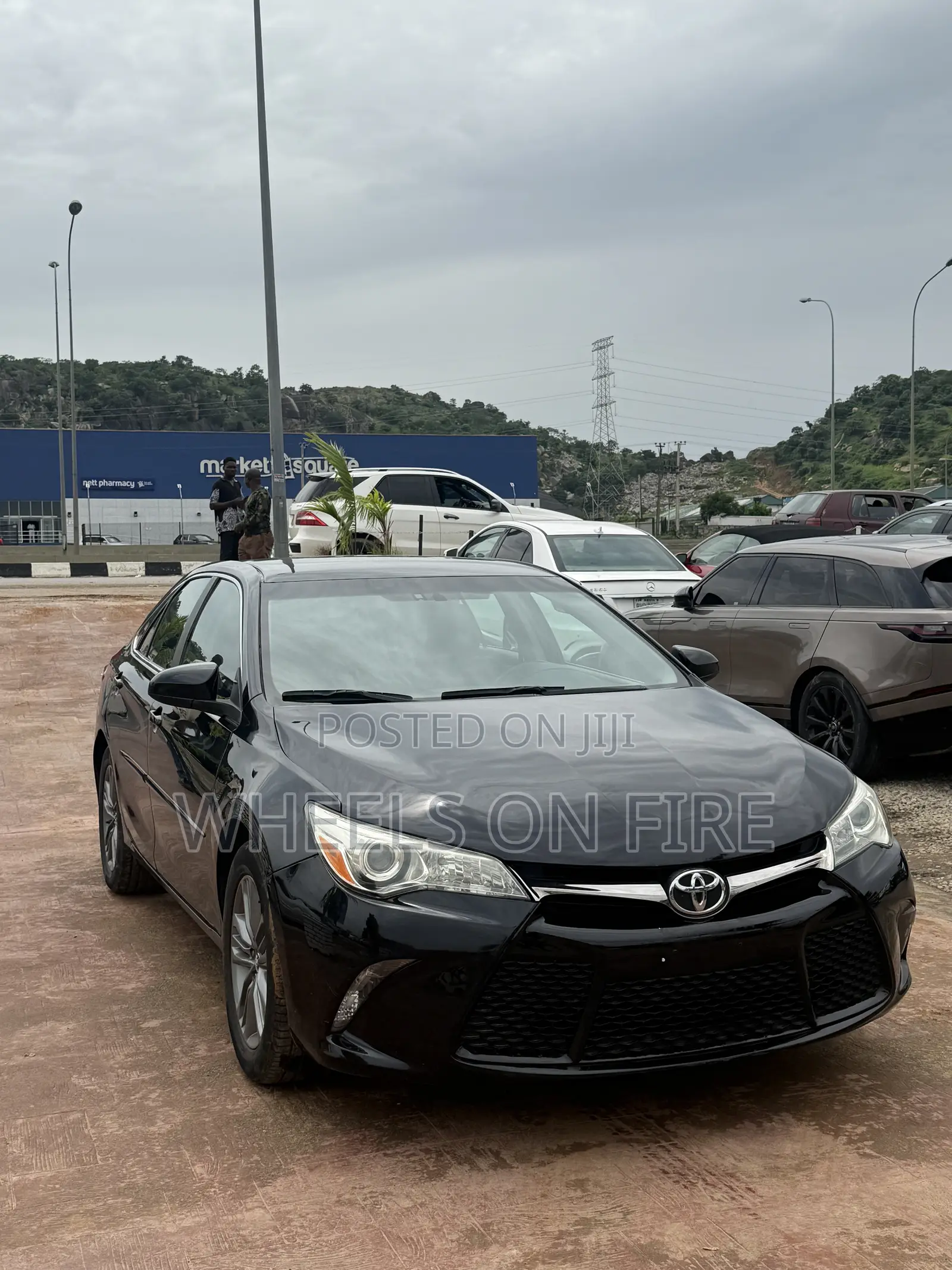 Toyota Camry SE 4dr Sedan (2.5L 4cyl 6A) 2017 Black