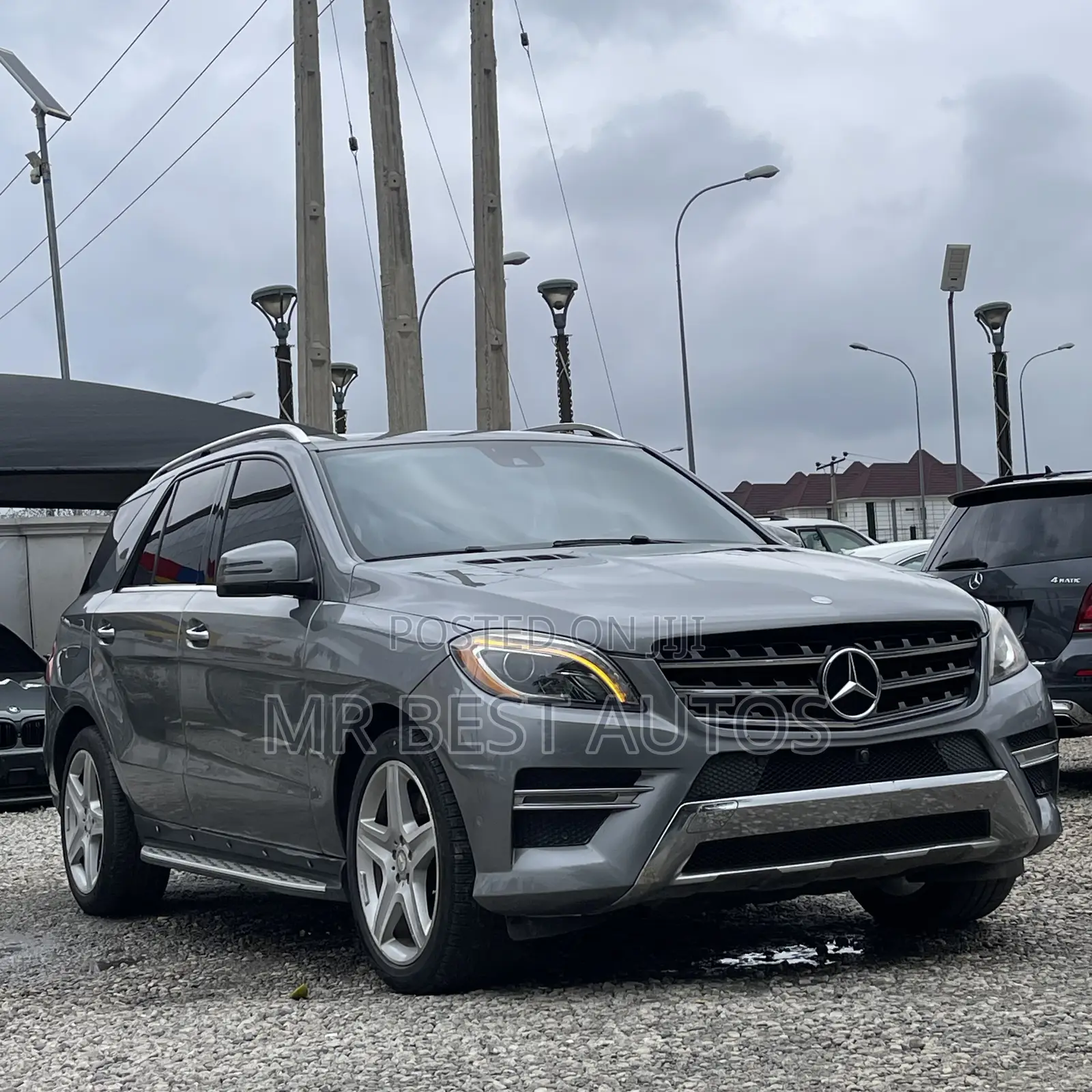 Mercedes-Benz M Class ML550 4MATIC 4dr SUV AWD (4.7L 8cyl Turbo 7A)
