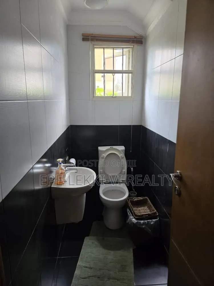6bdrm Duplex in Lekki for rent