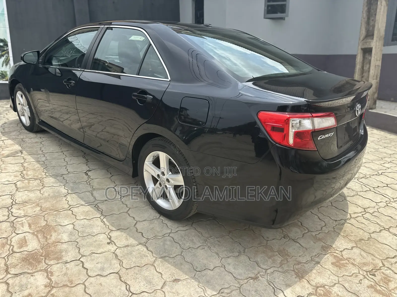 Toyota Camry SE 4dr Sedan (2.5L 4cyl 6A) 2012 Black
