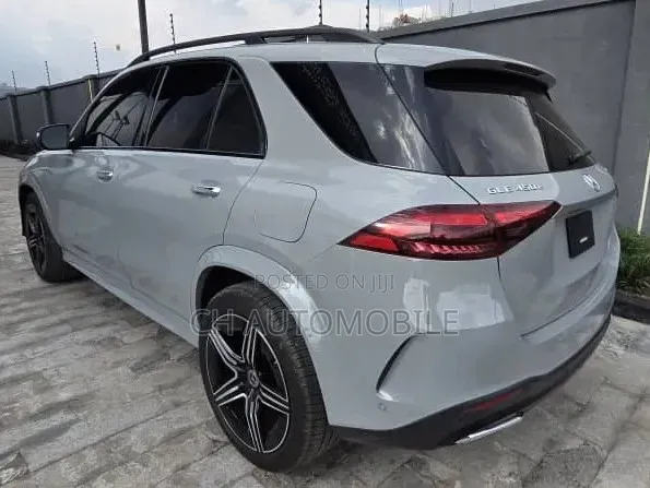 Mercedes-Benz GLE-Class GLE 450d 4MATIC 2024 Ivory