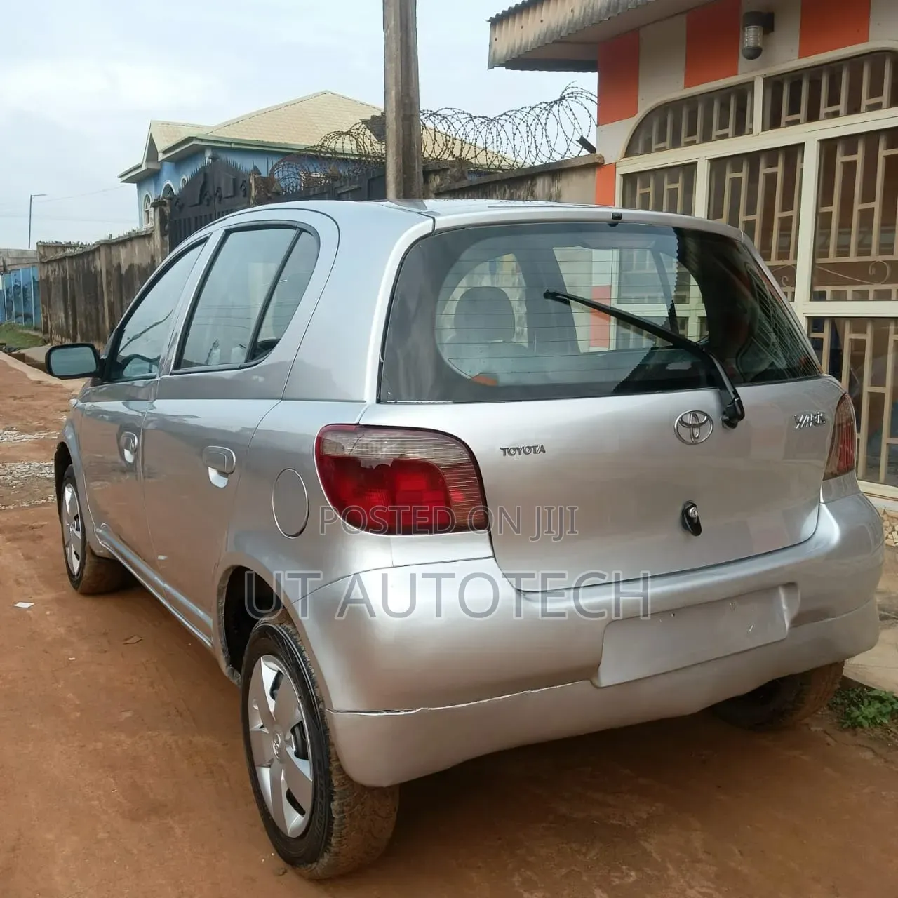 Toyota Yaris 1.4 2002 Silver