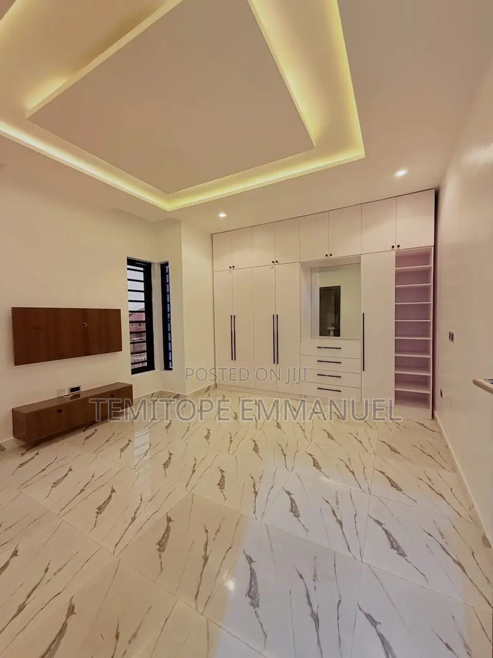 Furnished 5bdrm Duplex in GRA Phase 1 for sale
