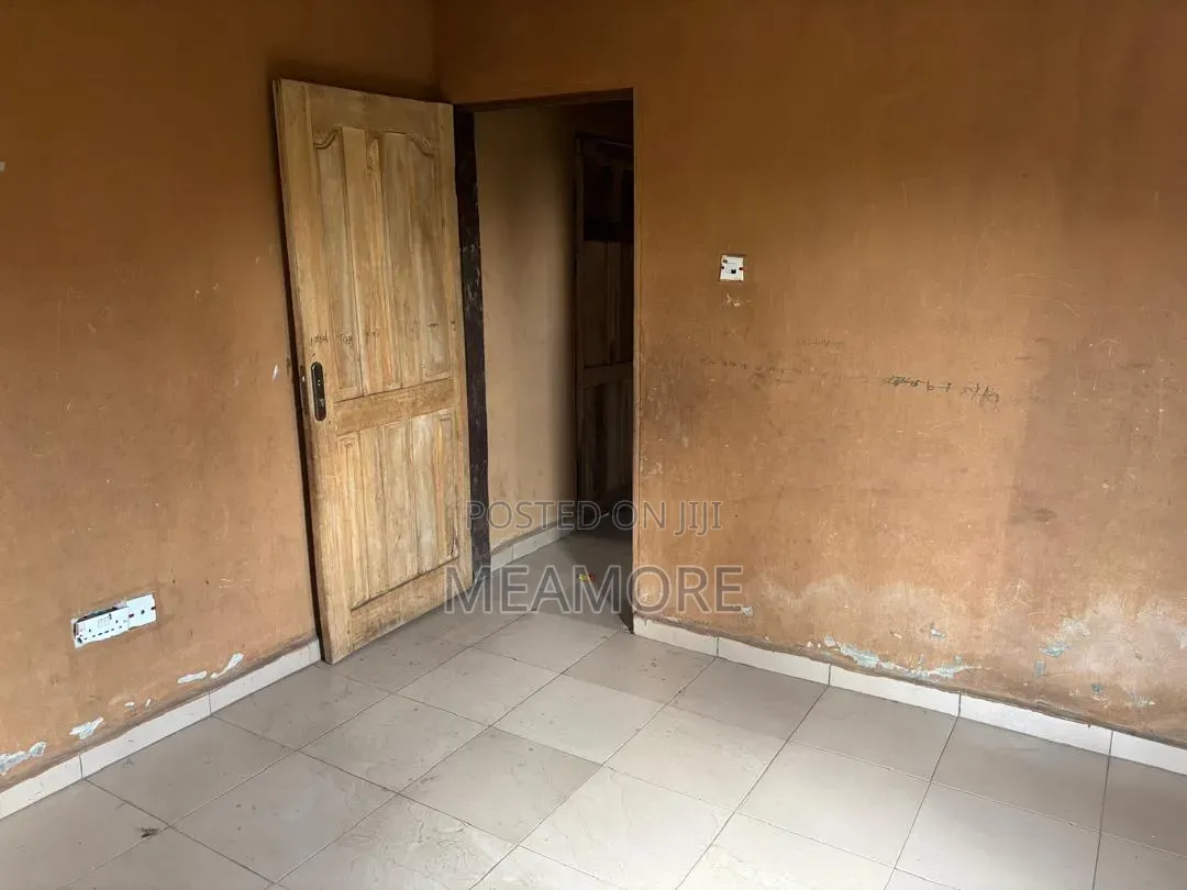 2bdrm Apartment in Iraye, Epe for rent