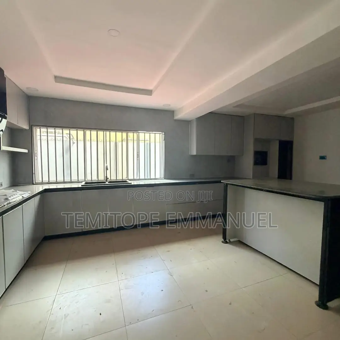 Furnished 5bdrm Duplex in Maryland for sale
