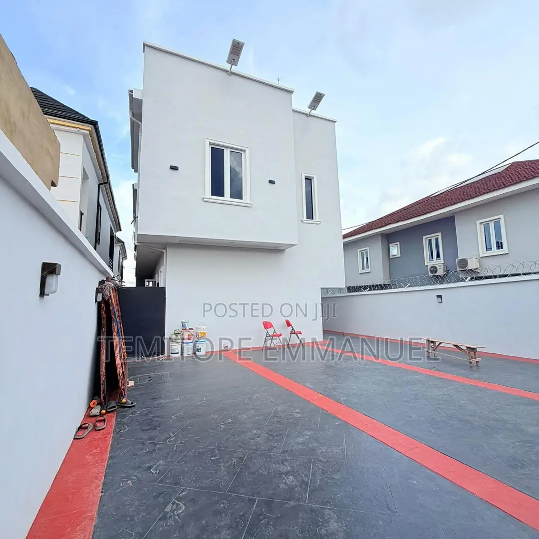 Furnished 3bdrm Duplex in Gbagada for sale