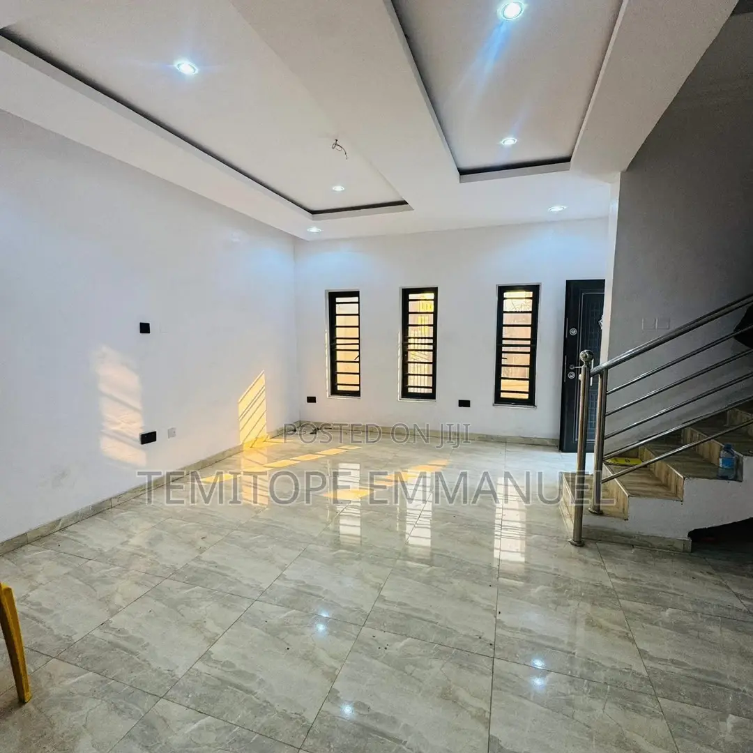 Furnished 4bdrm Duplex in Gbagada for sale