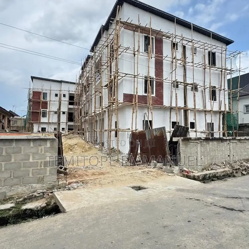 Furnished 2bdrm Apartment in Surulere for sale