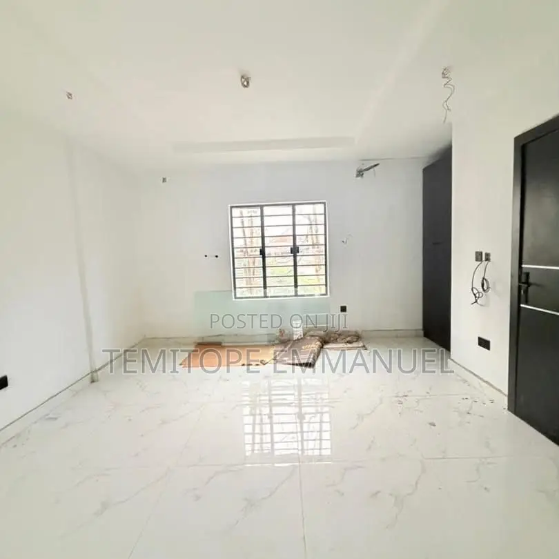 Furnished 3bdrm Apartment in Ikeja GRA for sale