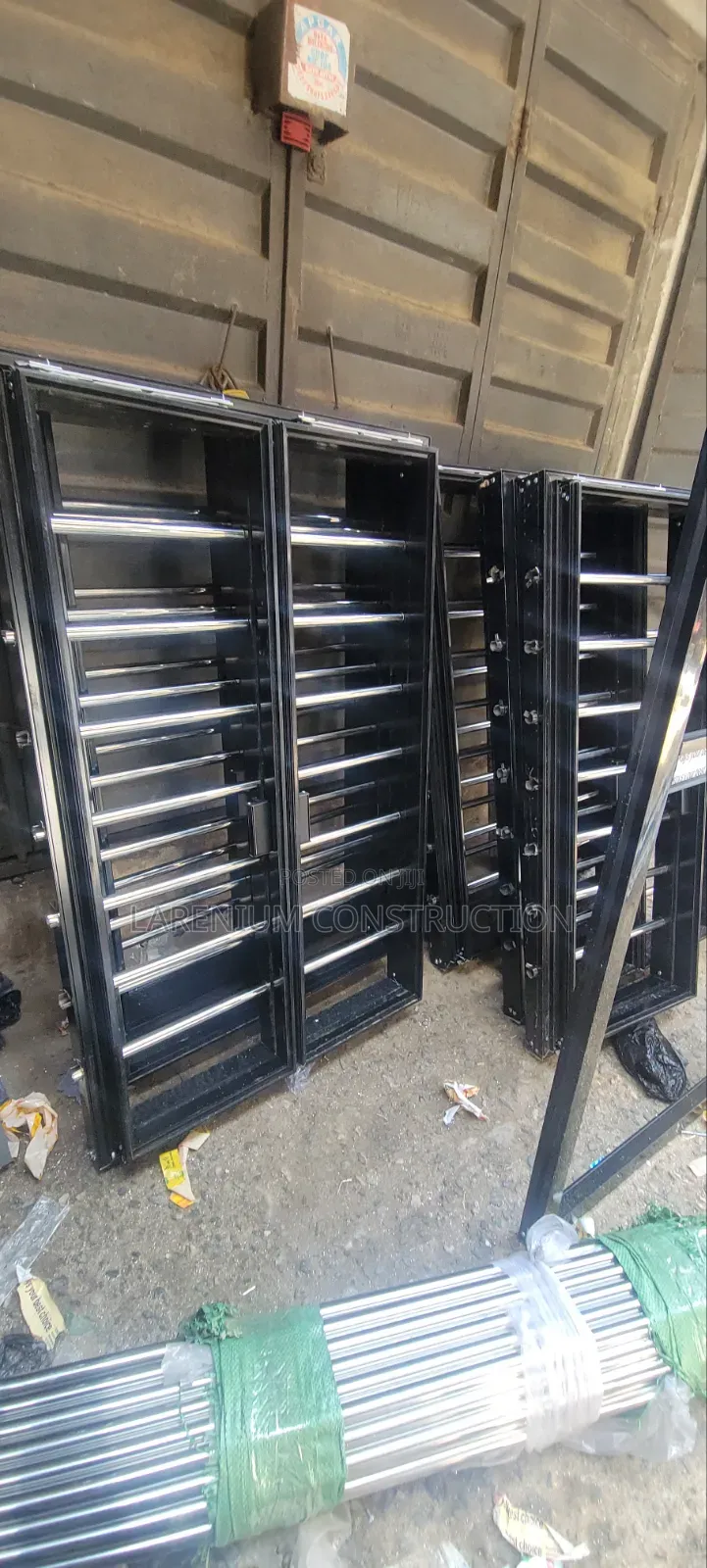 Aluminum Transum and Casment Windows With Burglary