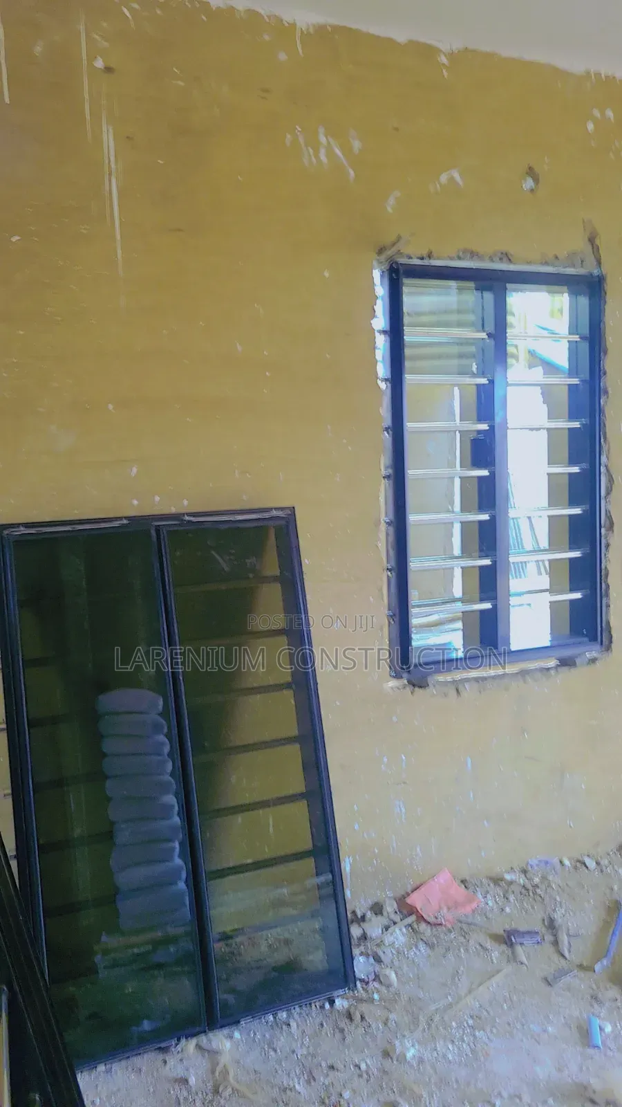 Aluminum Transum and Casment Windows With Burglary