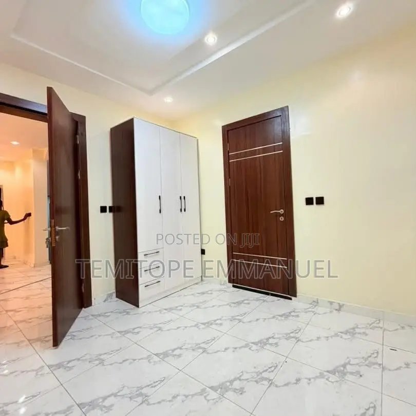 Furnished 4bdrm Duplex in Oregun for sale