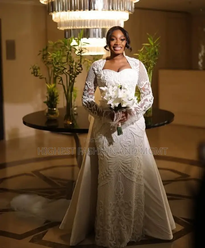 Premium Baroque Pearl-Beaded Bridal Gown With Lattice Mesh Sleeves