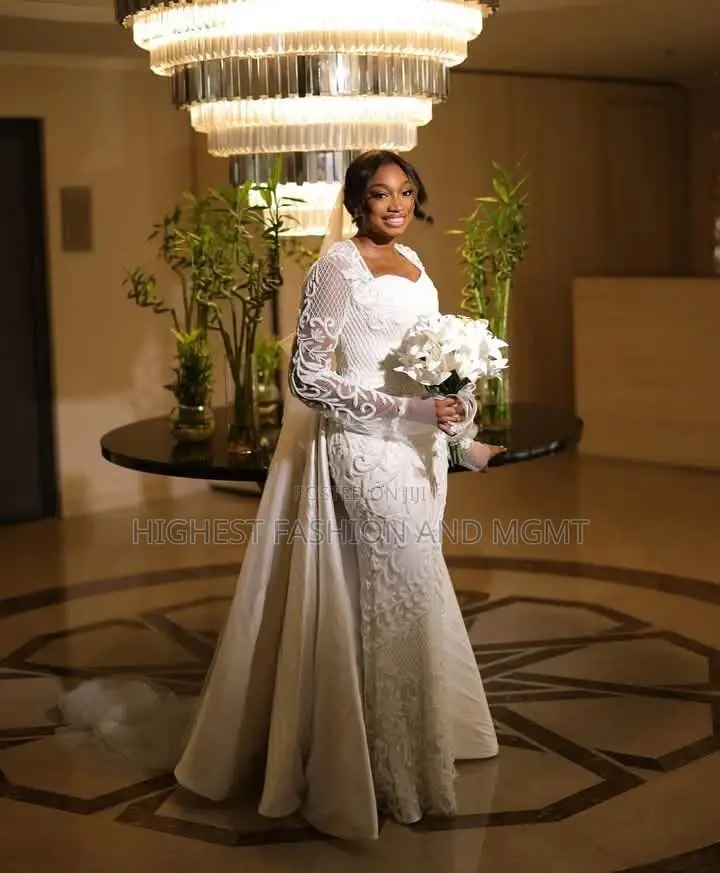 Premium Baroque Pearl-Beaded Bridal Gown With Lattice Mesh Sleeves