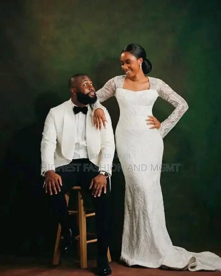 Luxury Square-Neck Textured Lace Mermaid Gown With Sheer Sleeves