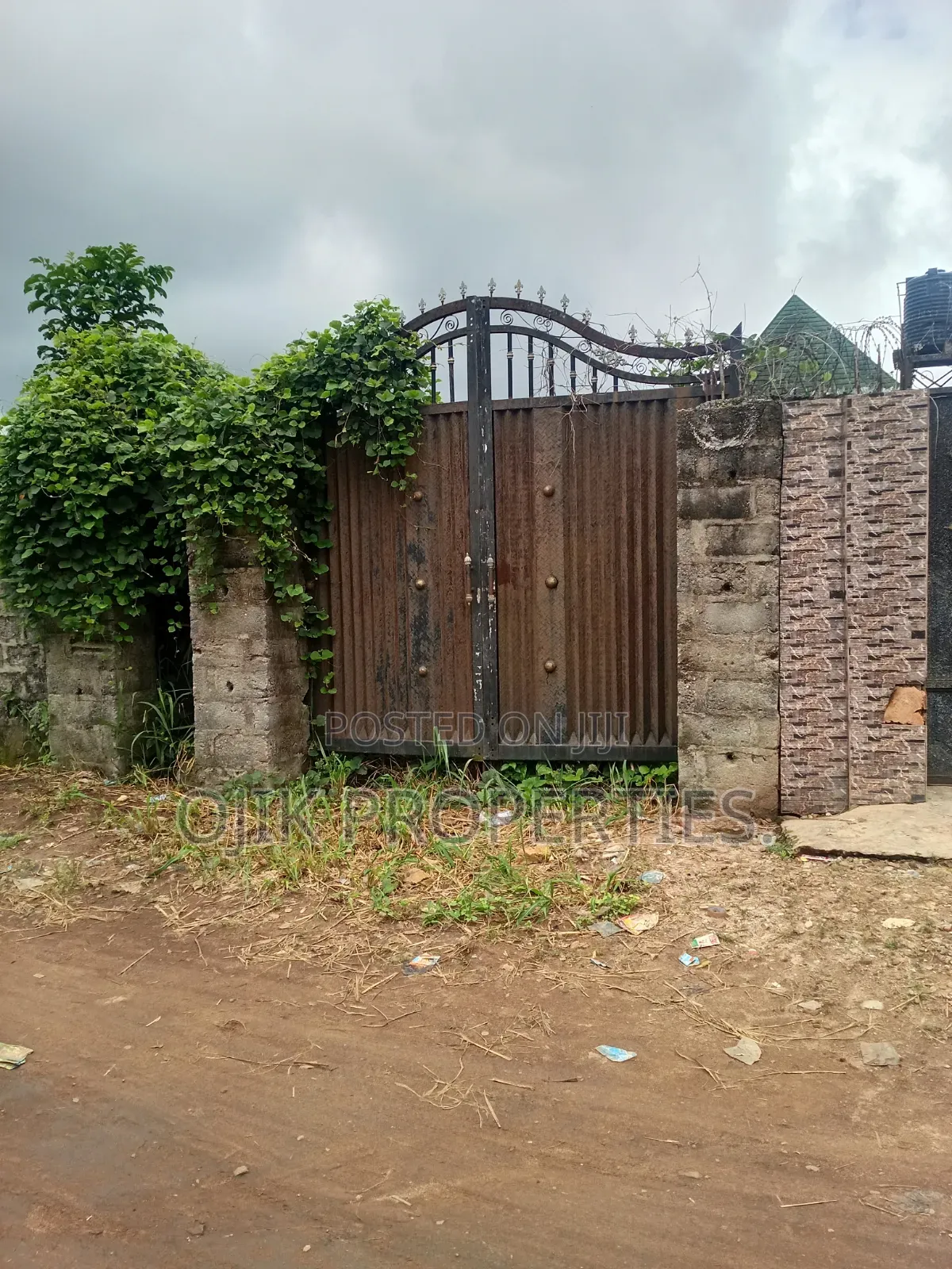 4bdrm Bungalow in Owerri for sale