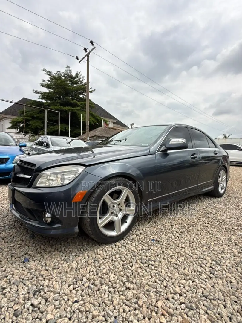 Mercedes-Benz C300 Luxury Sedan AWD (3.0L 6cyl 7A) 2008 Gray