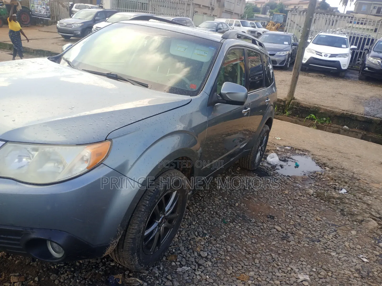 Subaru DL 2011 Green