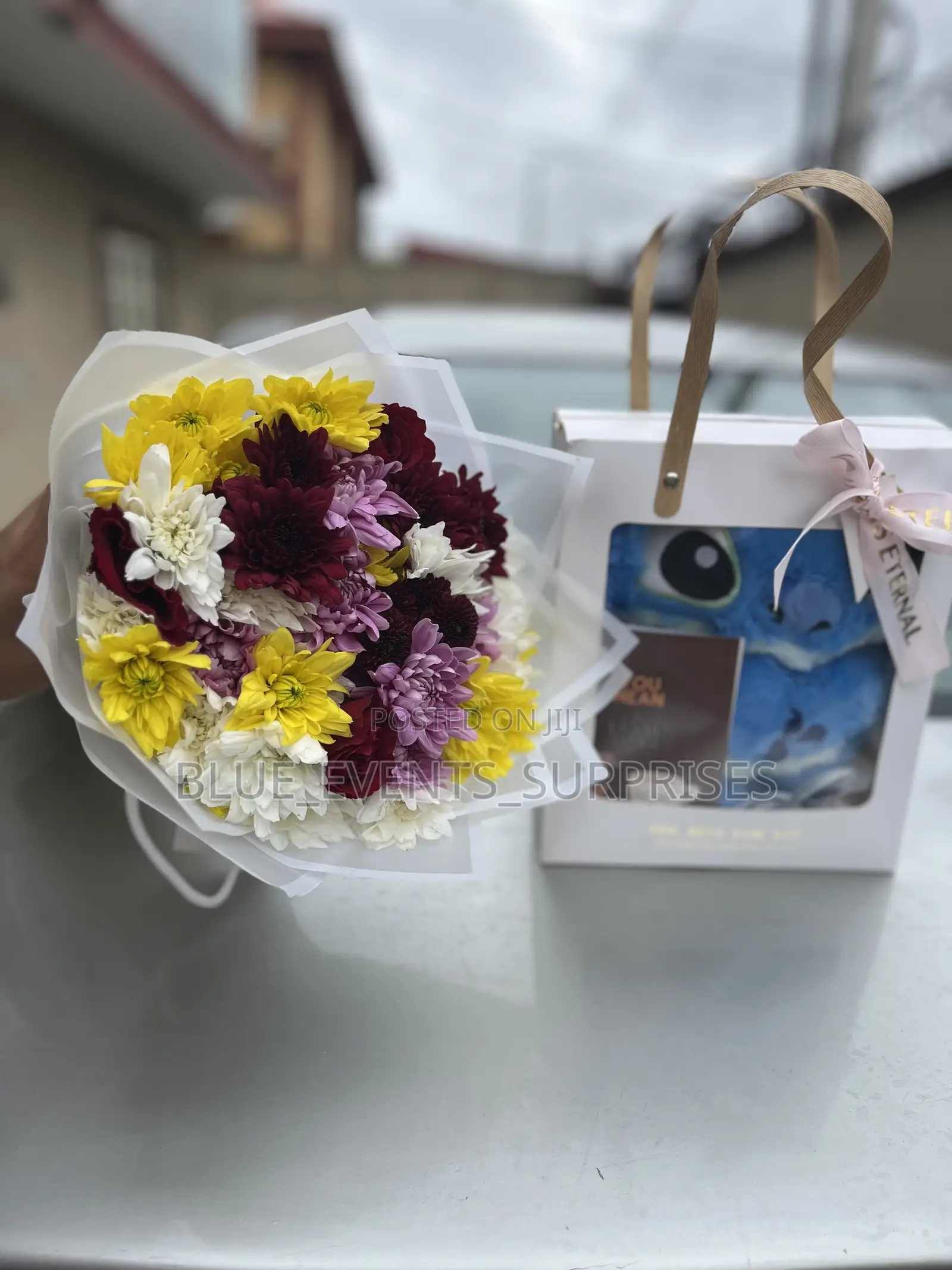 Fresh Chrysanthemum Flower Bouquet in Lagos ₦60,000