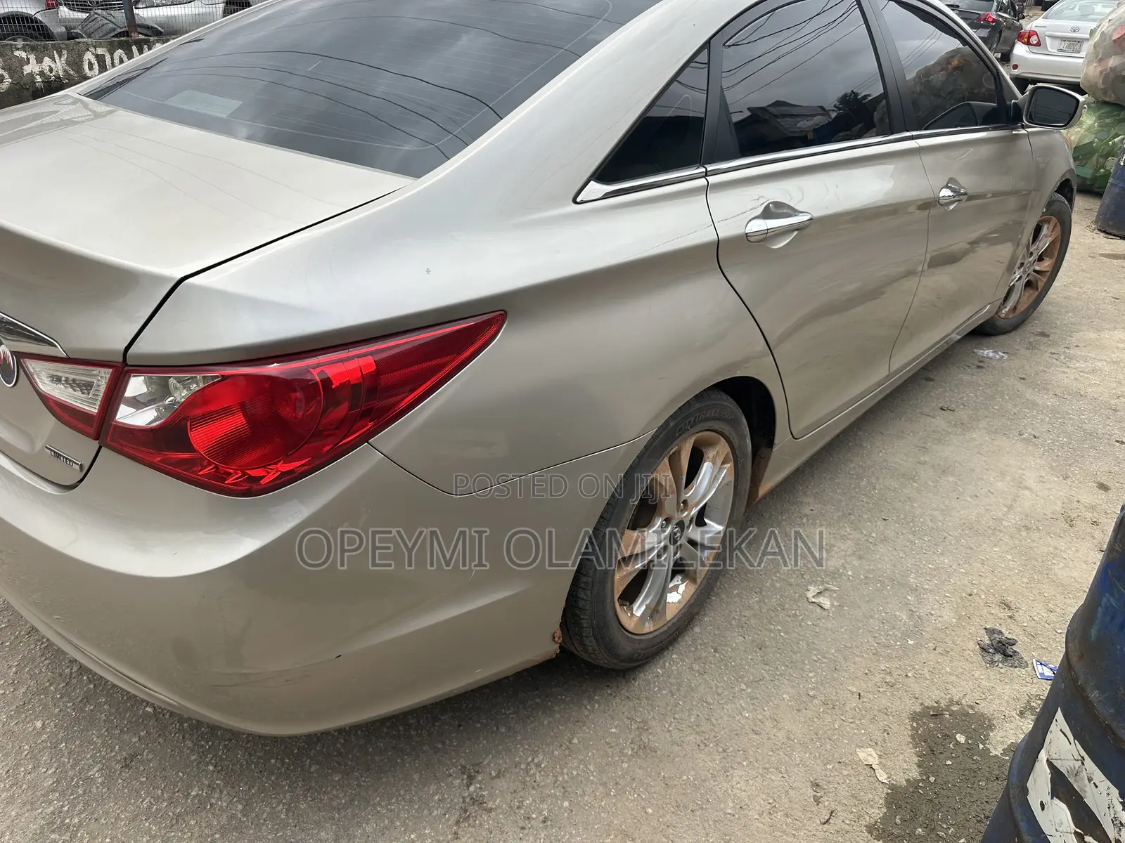 Hyundai Sonata Limited Sedan FWD (2.4L 4cyl 5A) 2010 Gold