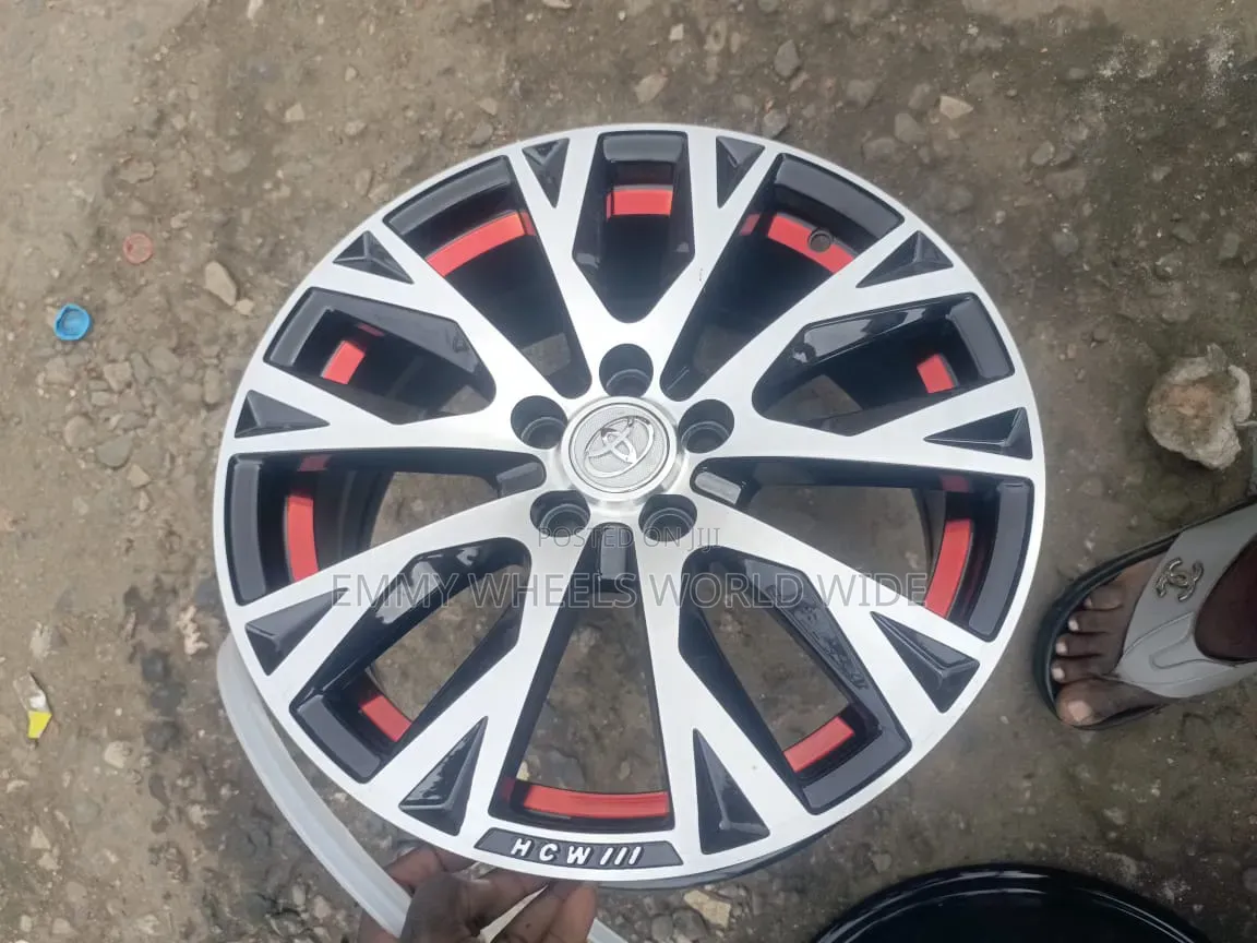 2018 Toyota Corolla Alloyed Rim Design in Style