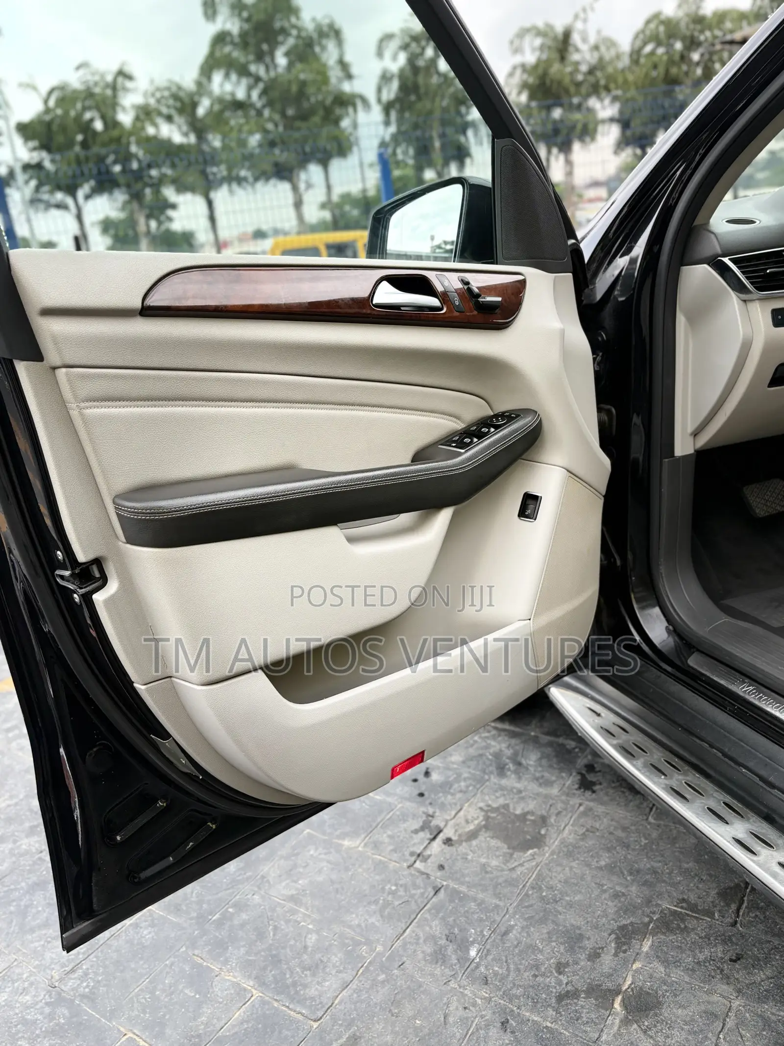 Mercedes-Benz M Class 2012 Black