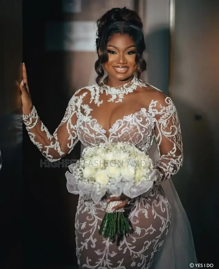 Luxury Sheer Nude Mesh Wedding Dress With White Guipure Lace