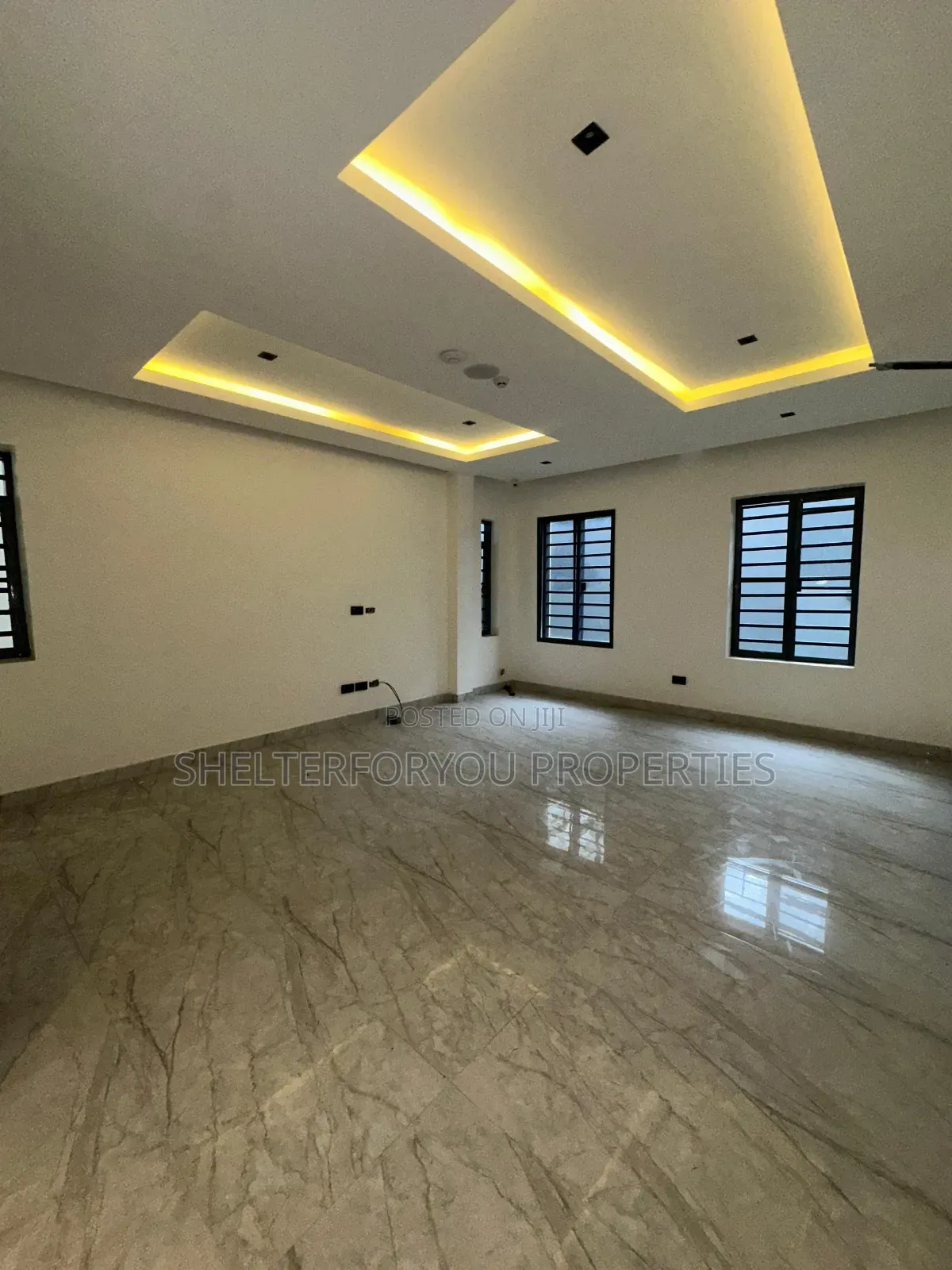 4bdrm Duplex in Lekki Phase 1 for rent