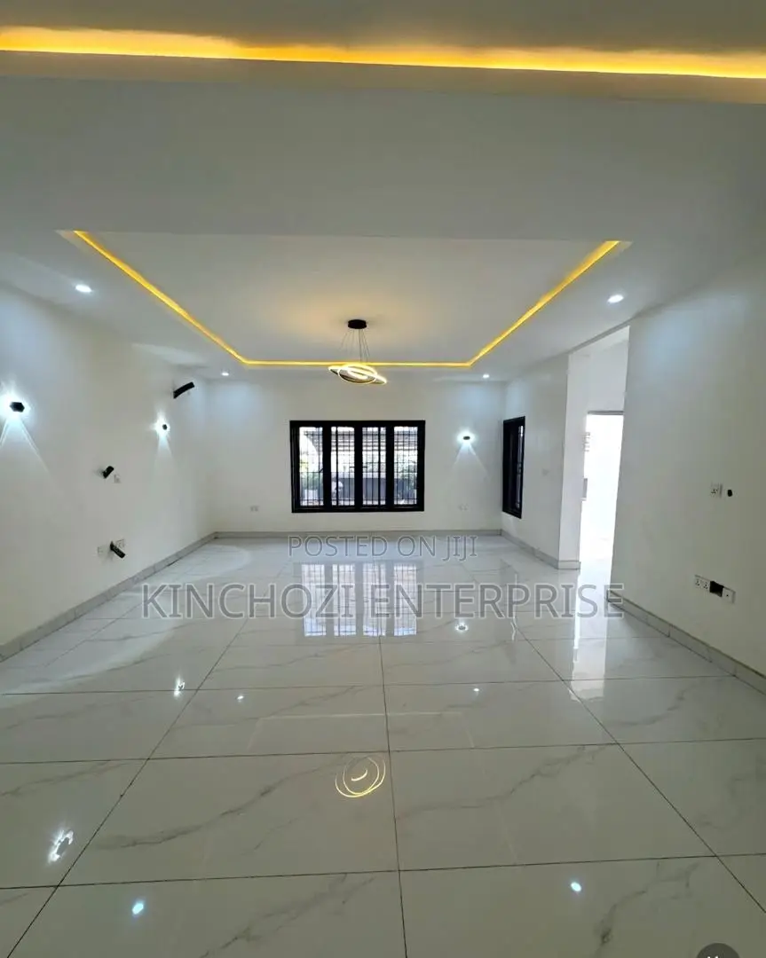 3bdrm House in Apo Dutse, Zone B for rent