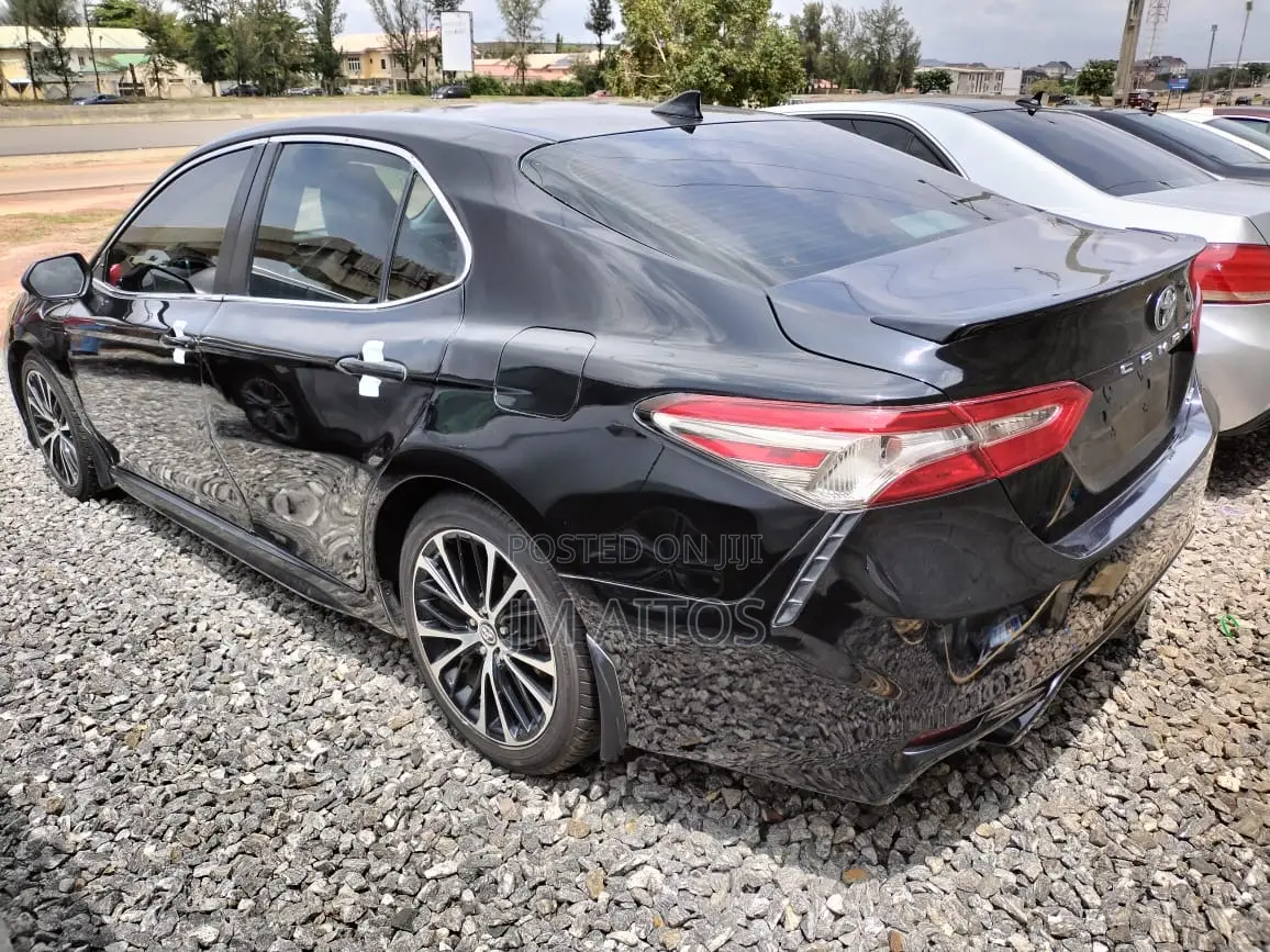 Toyota Camry SE (2.5L 4cyl 8A) 2019 Black