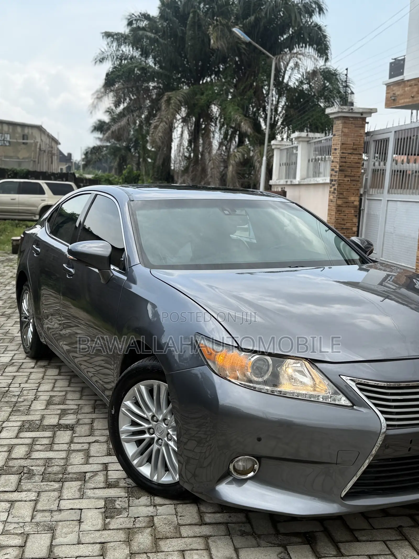 Lexus ES 350 FWD 2013 Gray