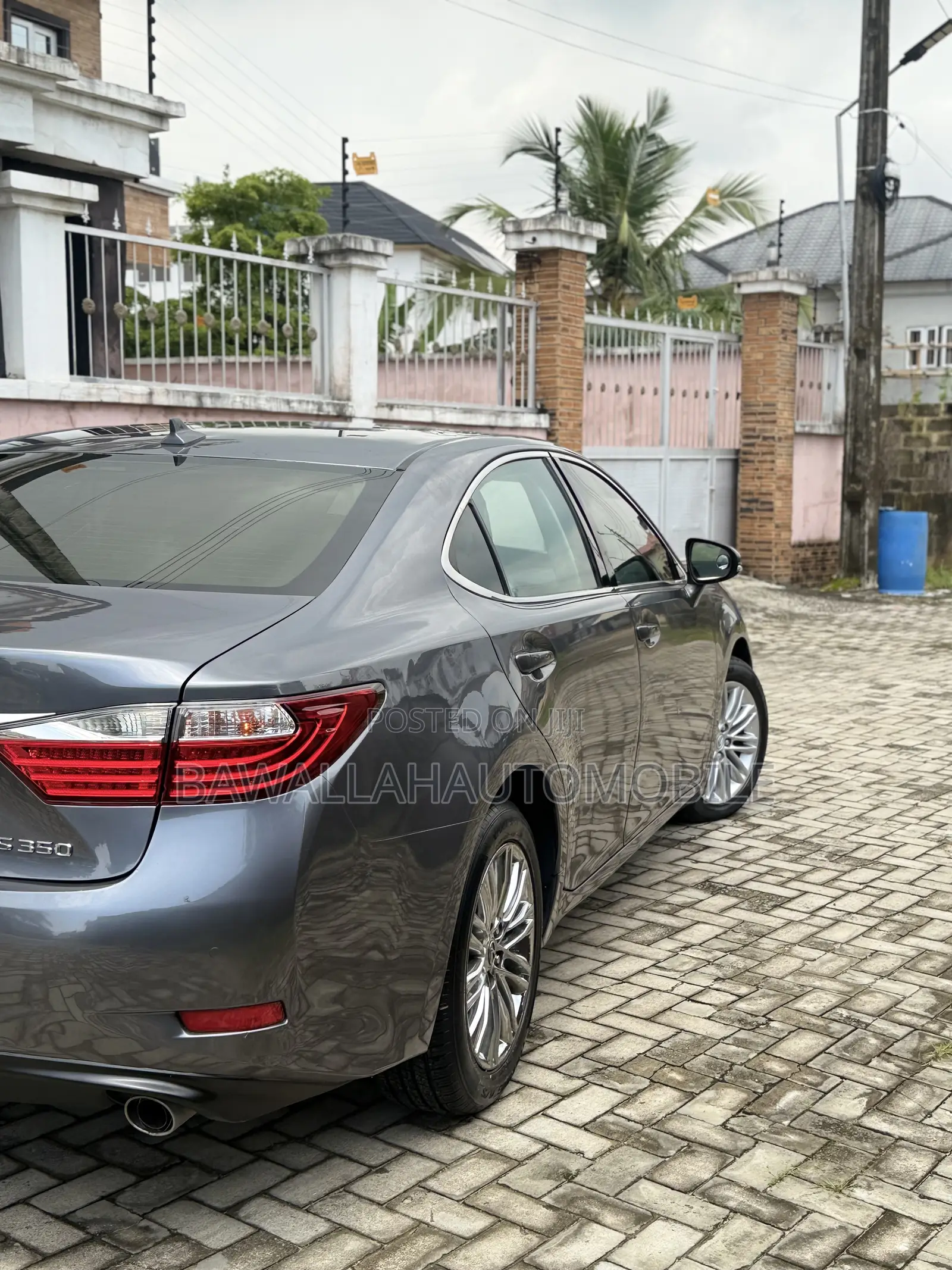 Lexus ES 350 FWD 2013 Gray