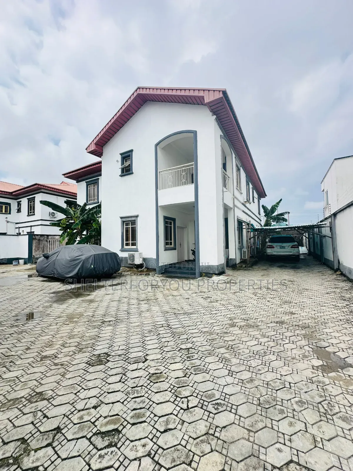 1bdrm Apartment in Lekki Phase 1 for rent