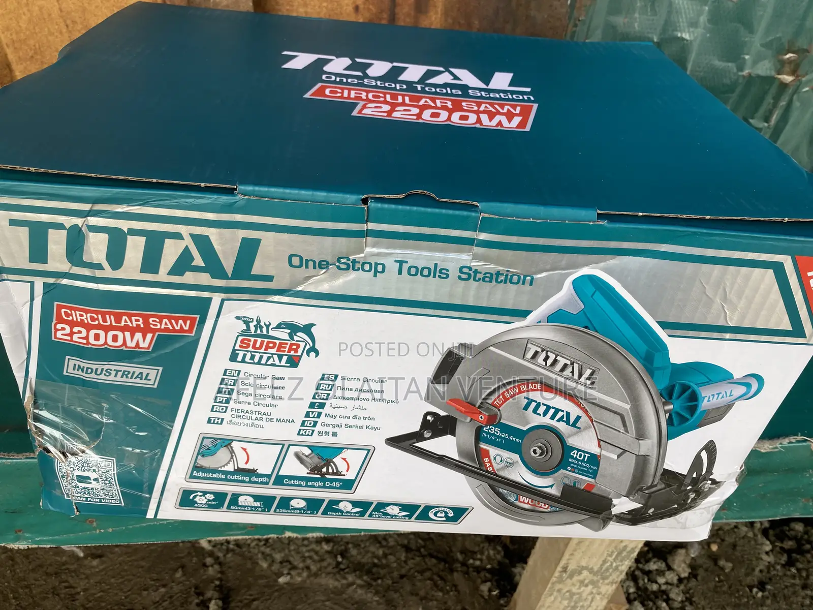 Total Circular Saw 2200w