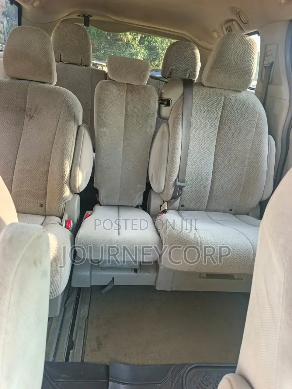 Toyota Sienna 2012 Silver