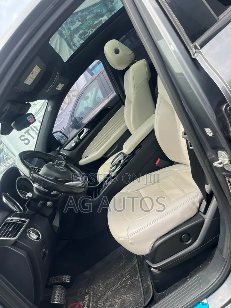 Mercedes-Benz GLE-Class AMG GLE 43 4MATIC 2017 Gray